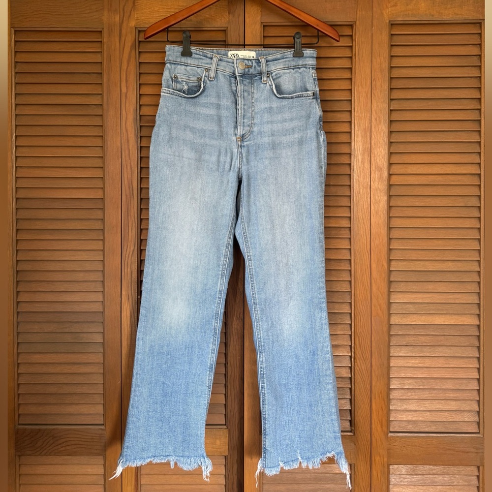 Zara High Waisted Fray Hem Jeans